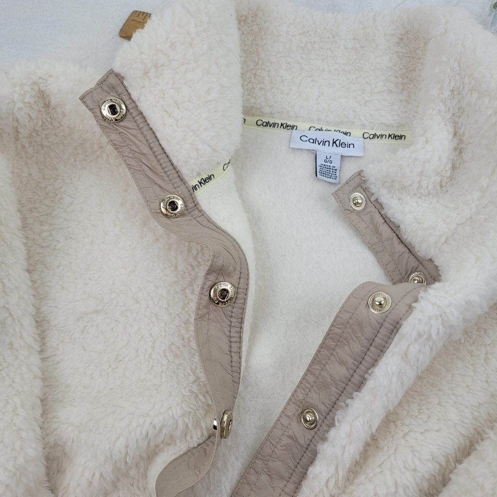 Calvin Klein ivory tan sherpa pullover gold snaps logo cabin core cozy casual L - Picture 3 of 11
